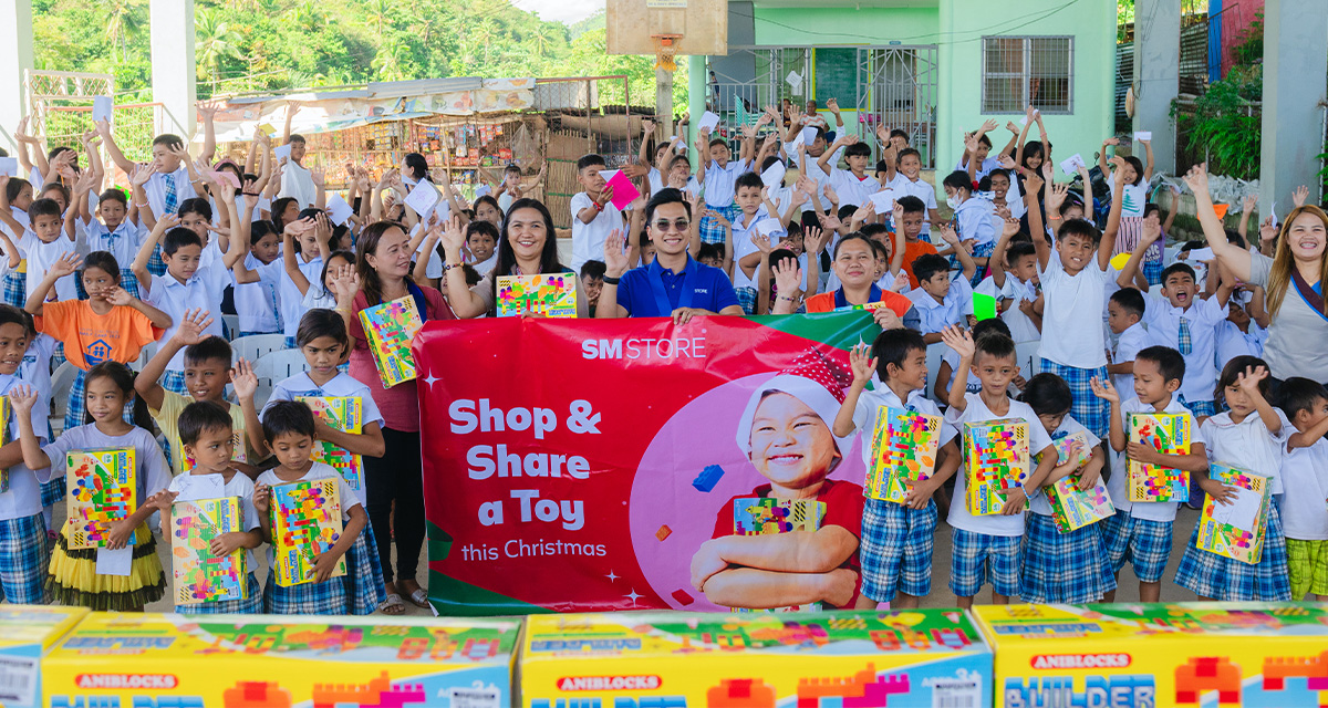 share a toy social banner sm store